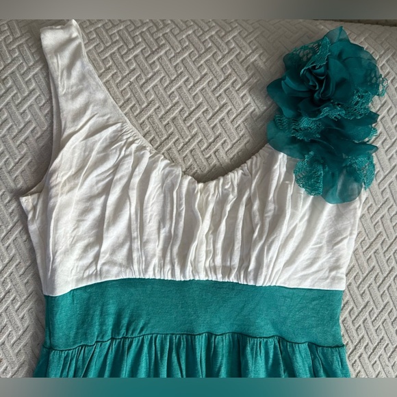 Summer Green Flower Dress - Picture 2 of 3